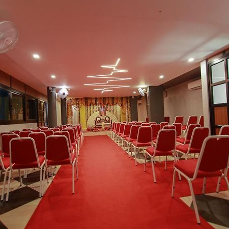 Remanika Regency Hotel Guruvayur Luaran gambar