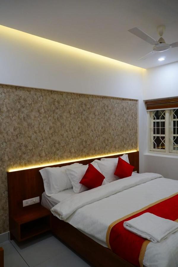 Remanika Regency Hotel Guruvayur Luaran gambar