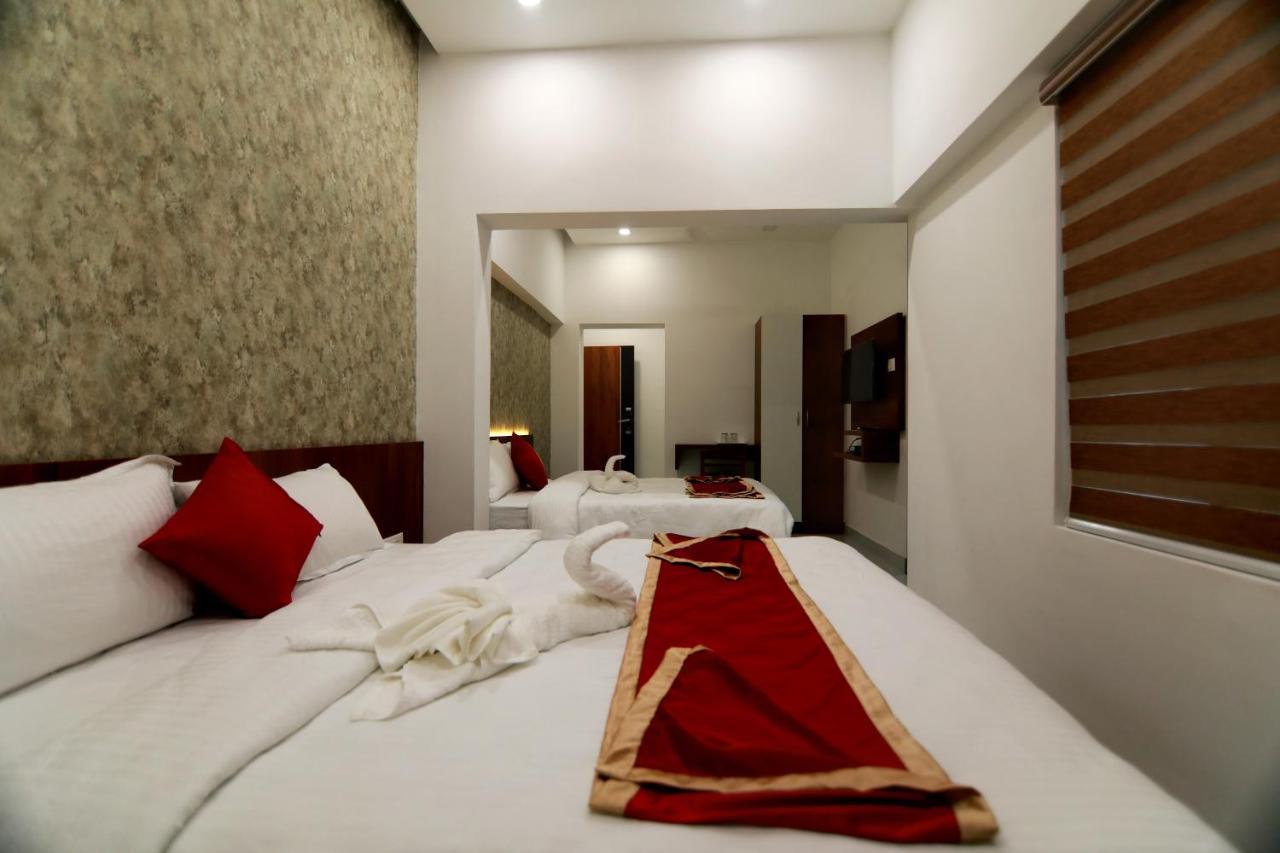 Remanika Regency Hotel Guruvayur Luaran gambar