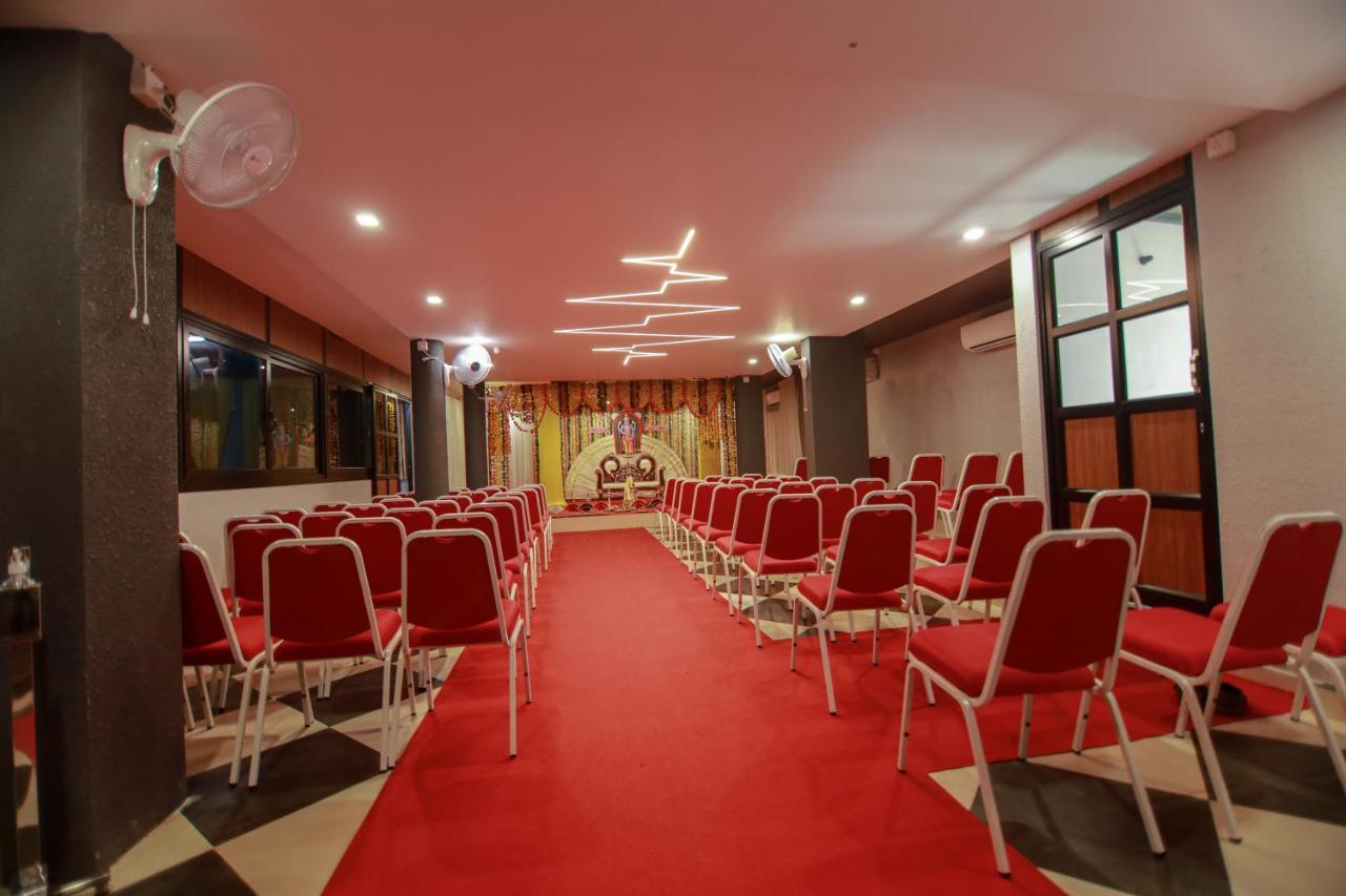 Remanika Regency Hotel Guruvayur Luaran gambar